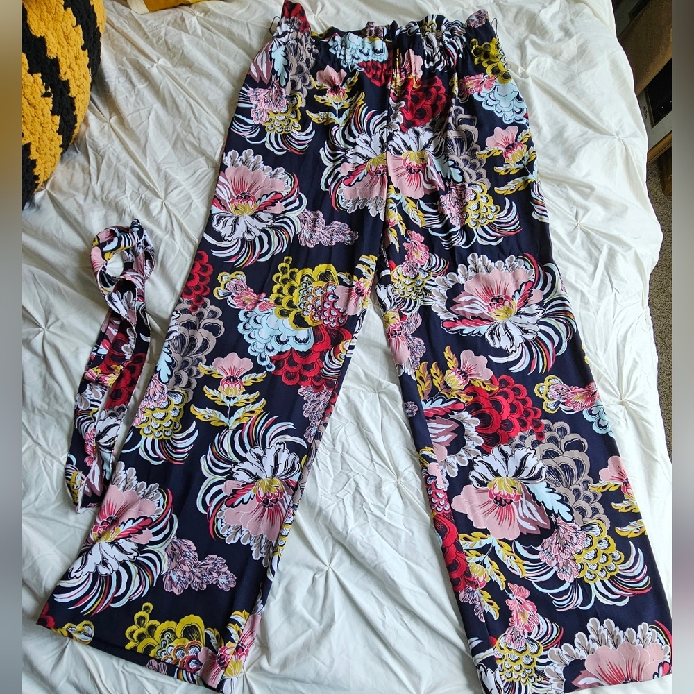 Size L Floral NY&Co 7th Avenue Design Studio Pants